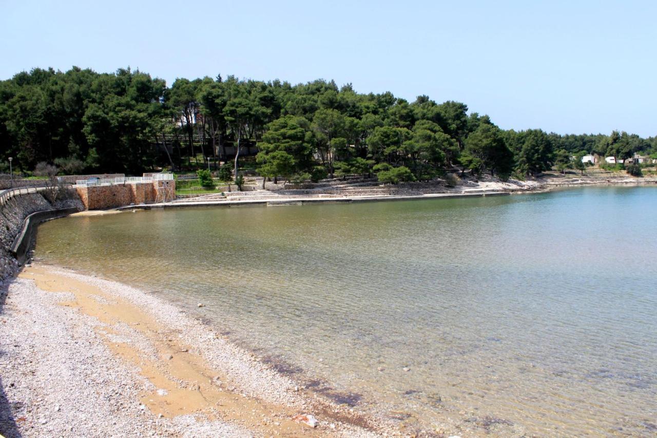 Apartments With A Parking Space Jelsa, Hvar - 8713 イェルサ エクステリア 写真