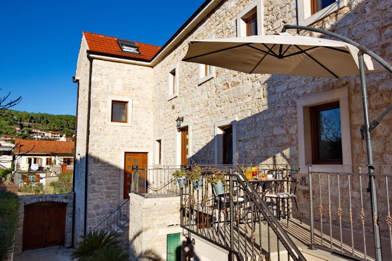 Apartments With A Parking Space Jelsa, Hvar - 8713 イェルサ エクステリア 写真