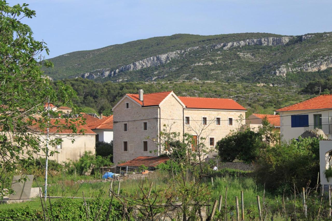 Apartments With A Parking Space Jelsa, Hvar - 8713 イェルサ エクステリア 写真