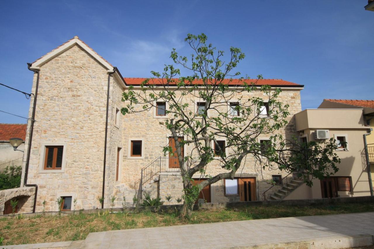 Apartments With A Parking Space Jelsa, Hvar - 8713 イェルサ エクステリア 写真