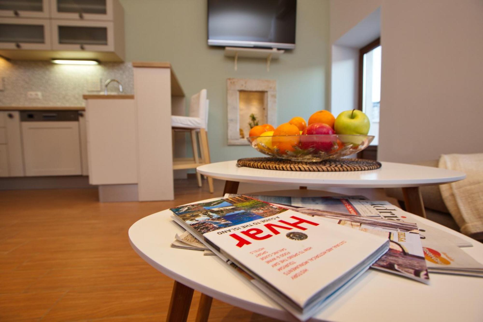 Apartments With A Parking Space Jelsa, Hvar - 8713 イェルサ 部屋 写真